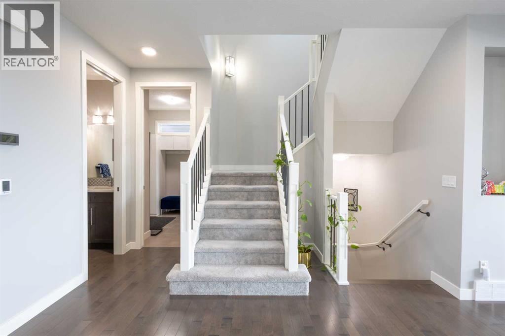 Single Family House for Sale in  Tuscany Valley Grove NW Tuscany Calgary 