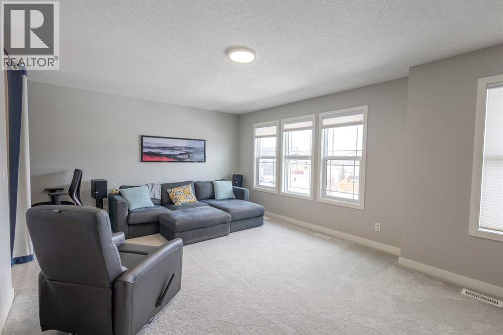 Single Family House for Sale in  Tuscany Valley Grove NW Tuscany Calgary 