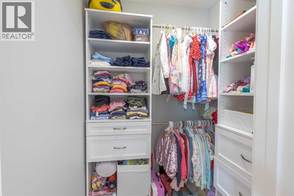 Single Family House for Sale in  Tuscany Valley Grove NW Tuscany Calgary 