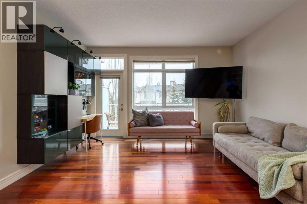 Single Family House for Sale in   Rockyledge View NW Rocky Ridge Calgary 