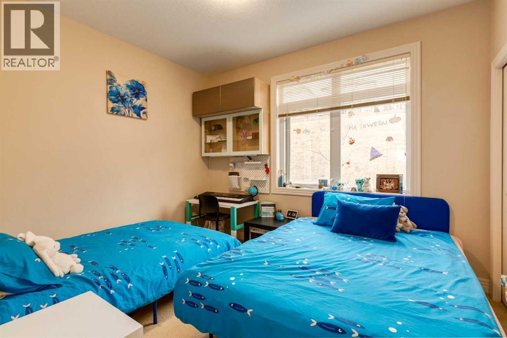 Single Family House for Sale in   Rockyledge View NW Rocky Ridge Calgary 