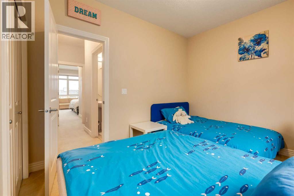 Single Family House for Sale in   Rockyledge View NW Rocky Ridge Calgary 