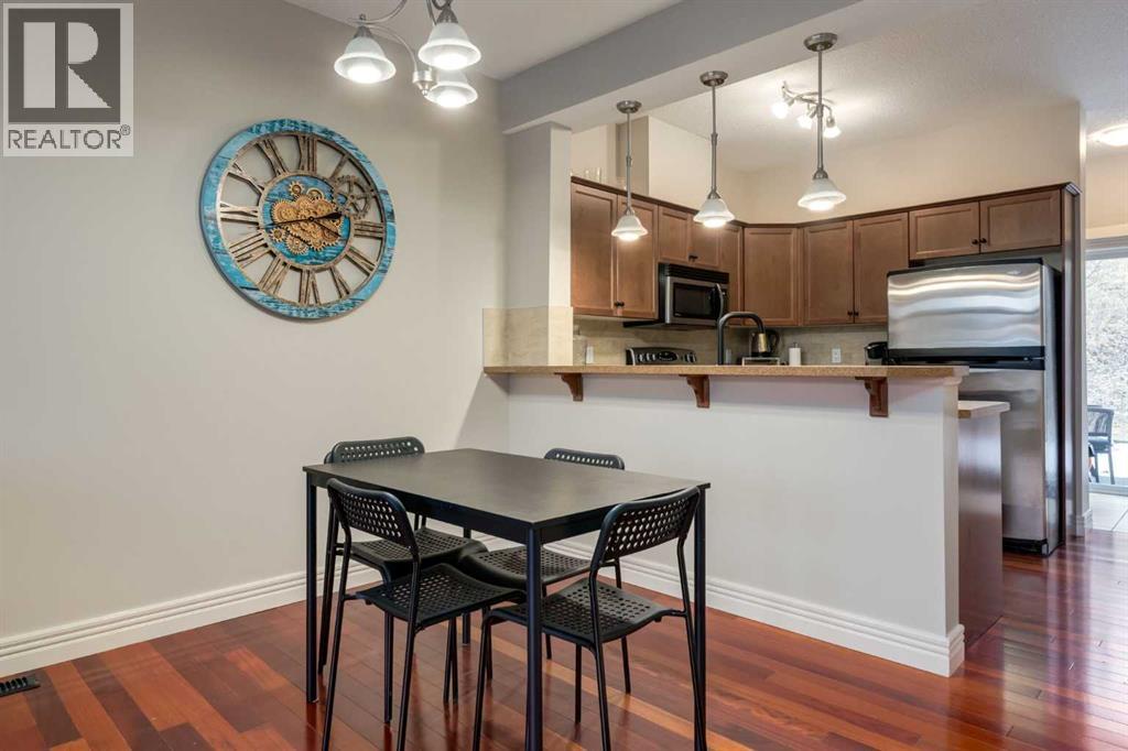 Single Family House for Sale in   Rockyledge View NW Rocky Ridge Calgary 