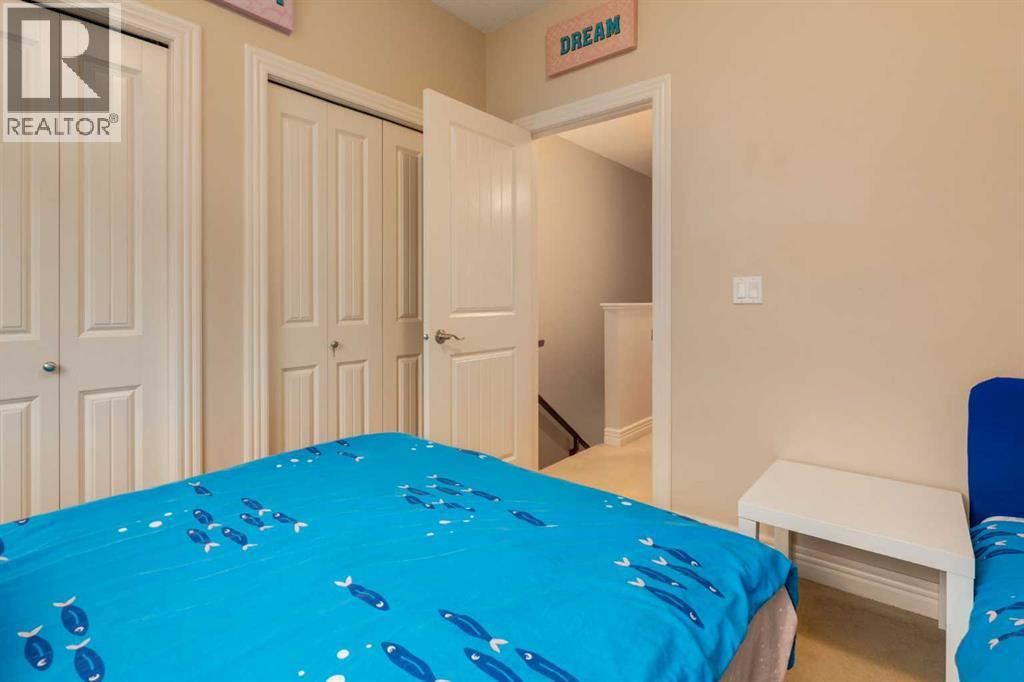 Single Family House for Sale in   Rockyledge View NW Rocky Ridge Calgary 