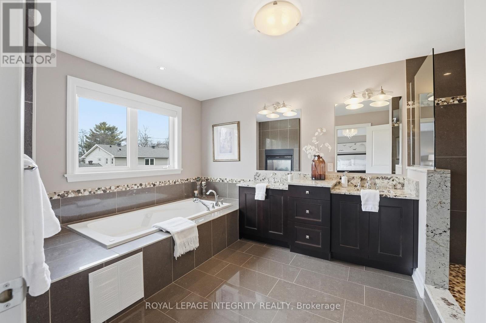 476 ANCASTER AVENUE — photo 20