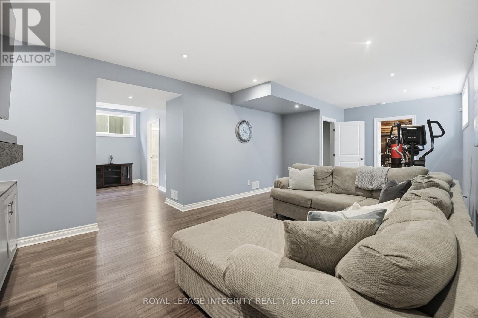 476 ANCASTER AVENUE — photo 33
