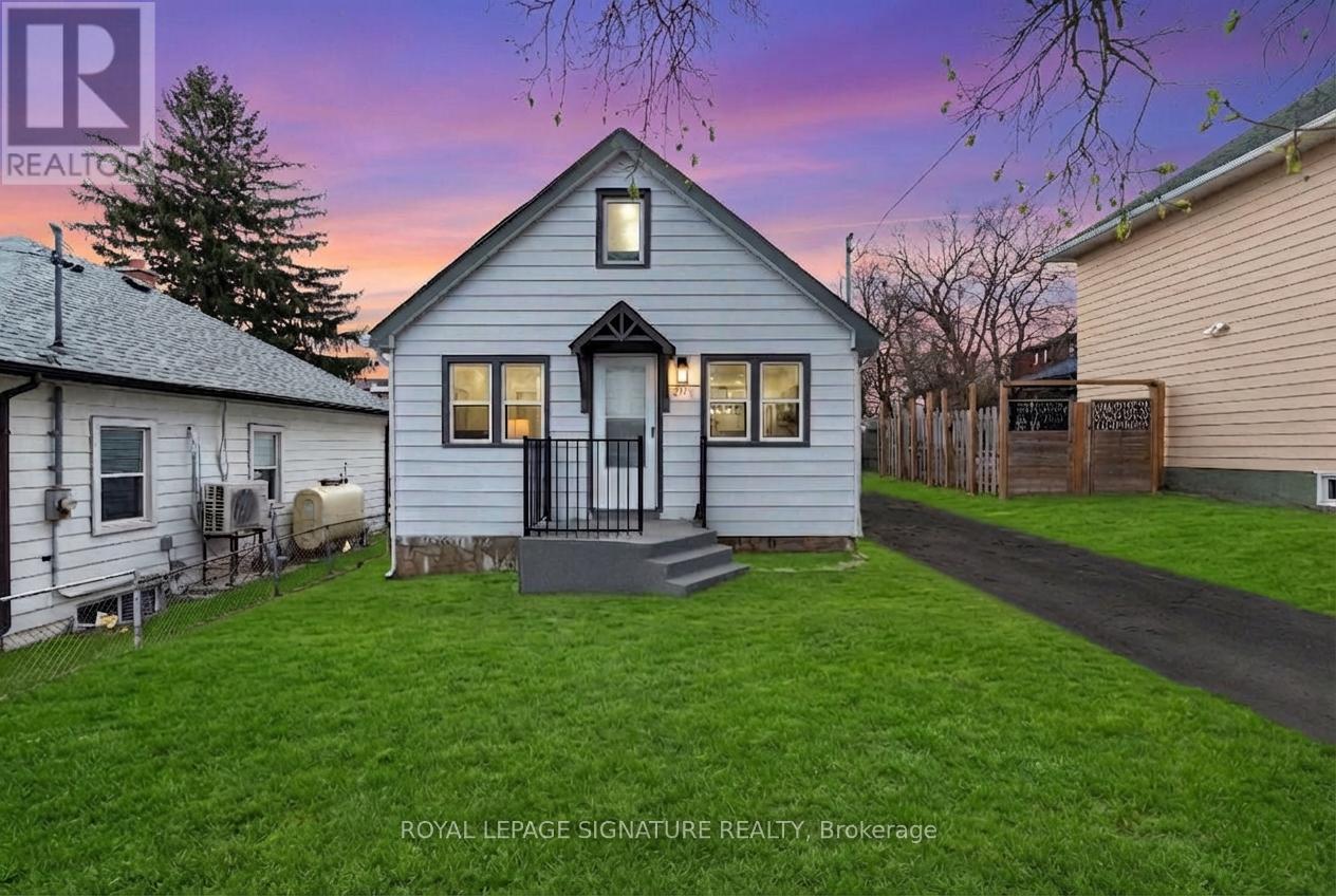 377 ADELAIDE AVENUE W