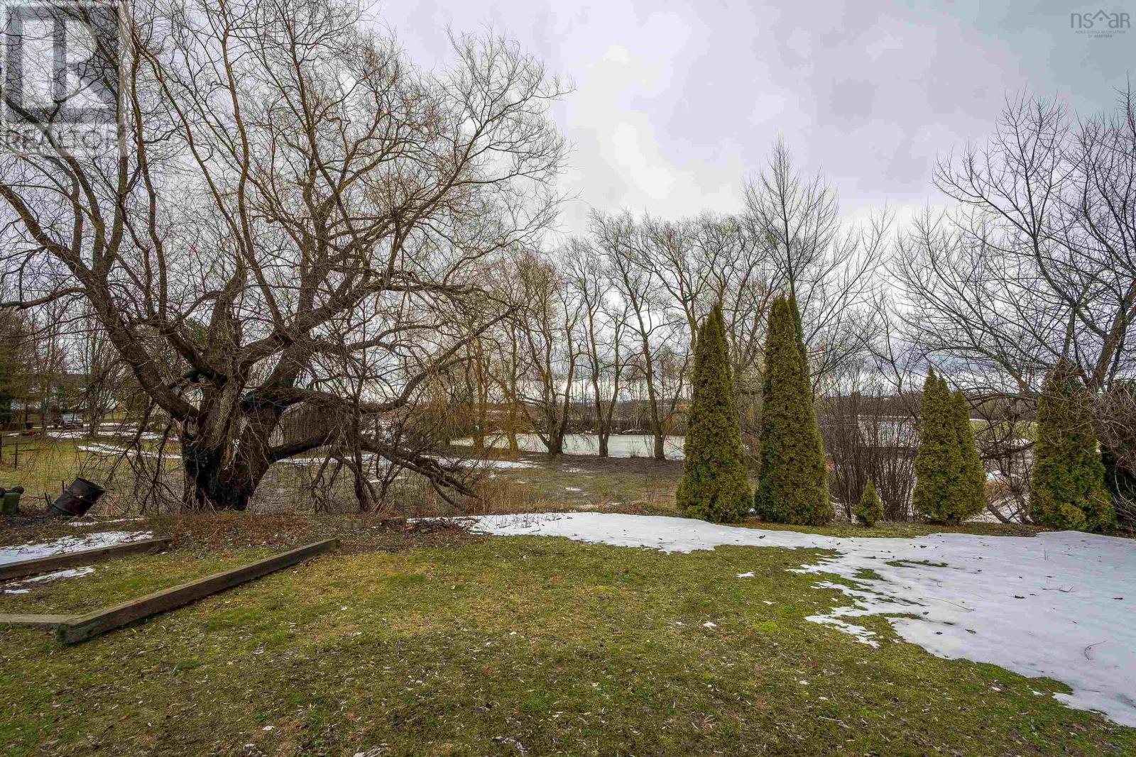 Property 20 of 41 of 10014 221 Highway