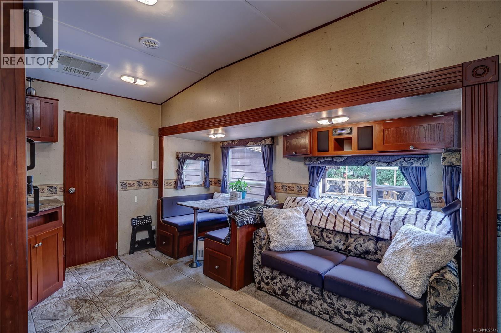 C18 2659 Turnbull Rd, Qualicum Beach