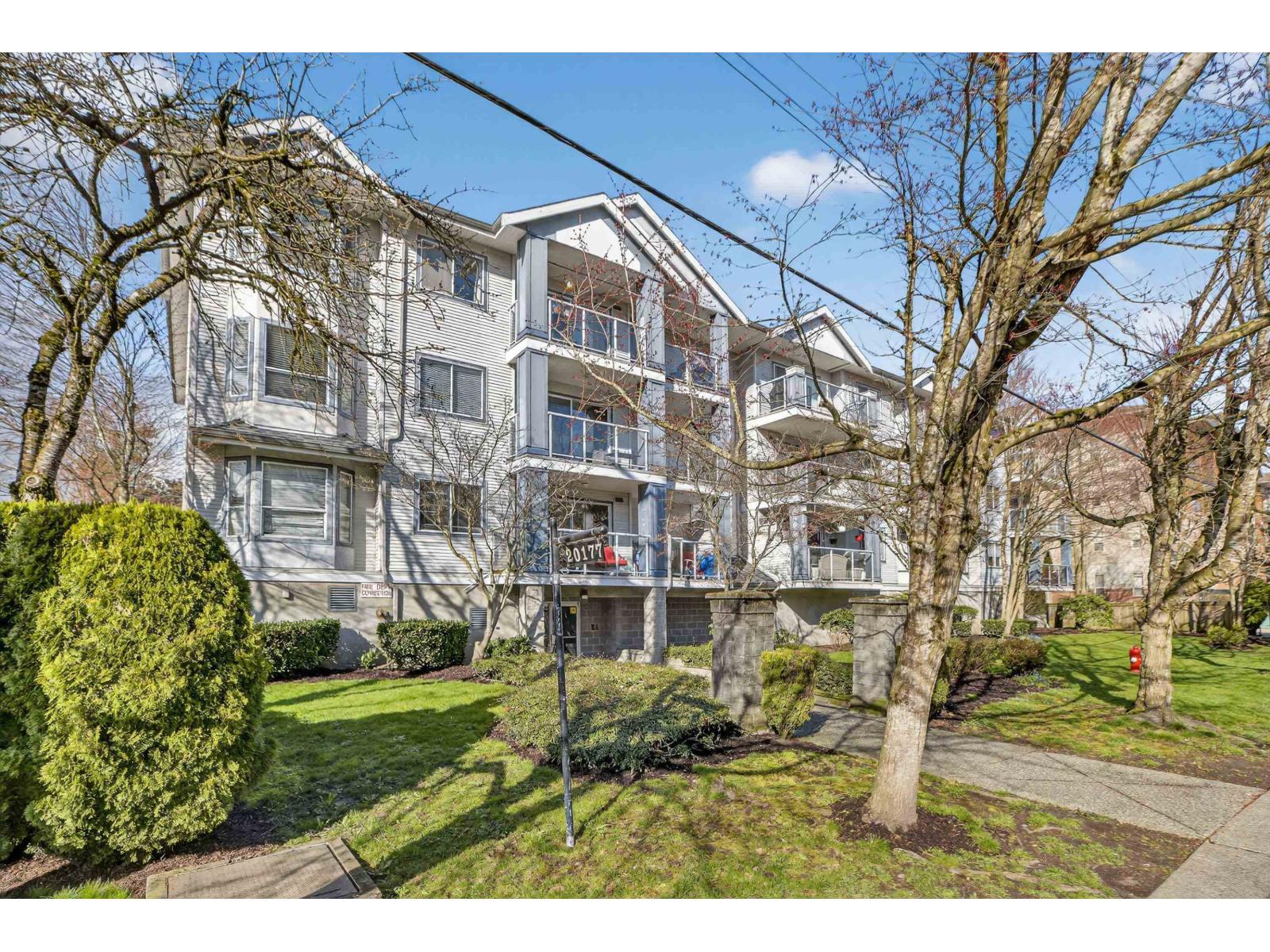 314 20177 54A Avenue - photo 2