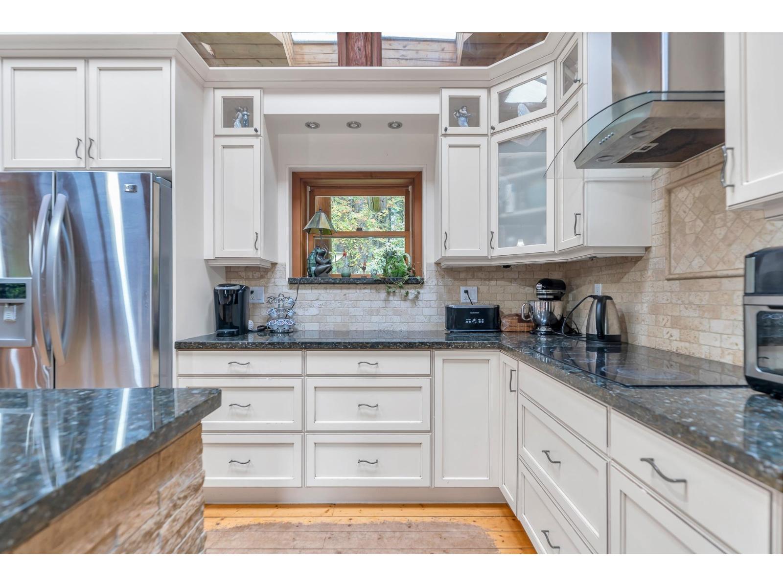 12712 CATHY CRESCENT