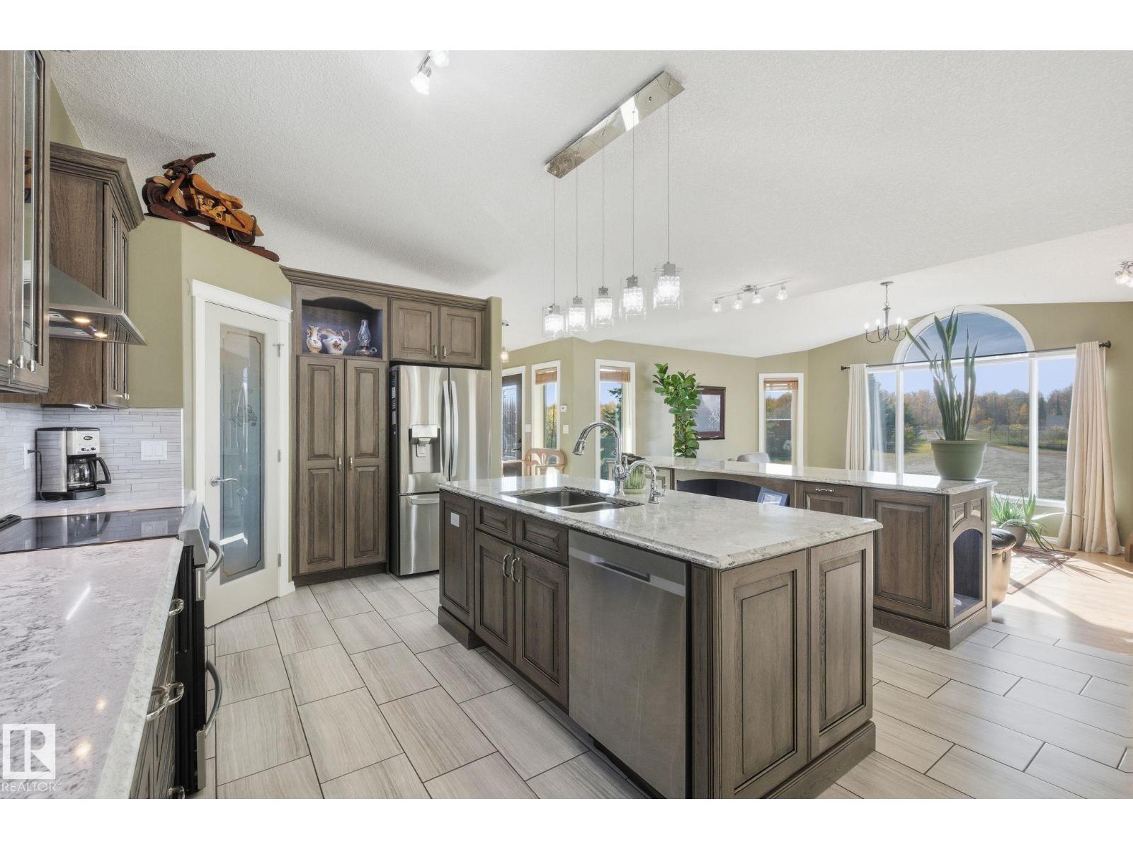 22516 TWP ROAD 572, Rural Sturgeon County