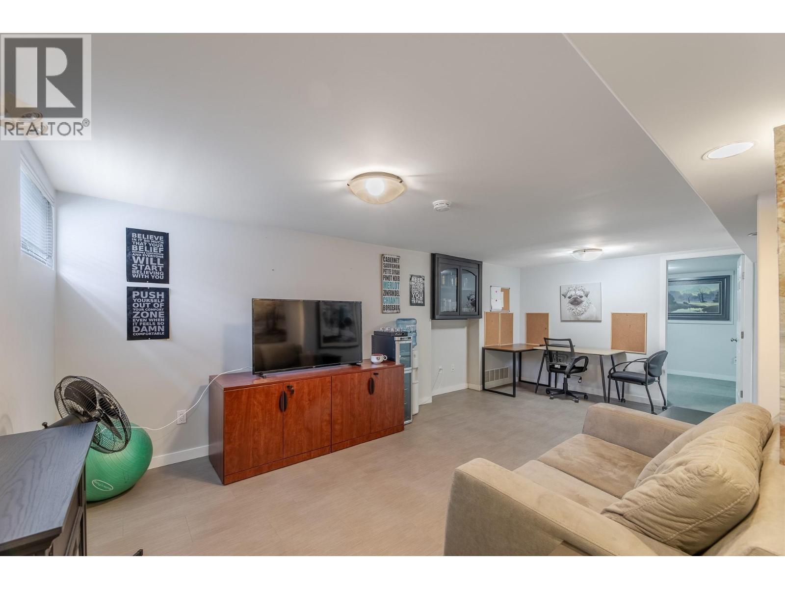 479 WINNIPEG Street, Penticton