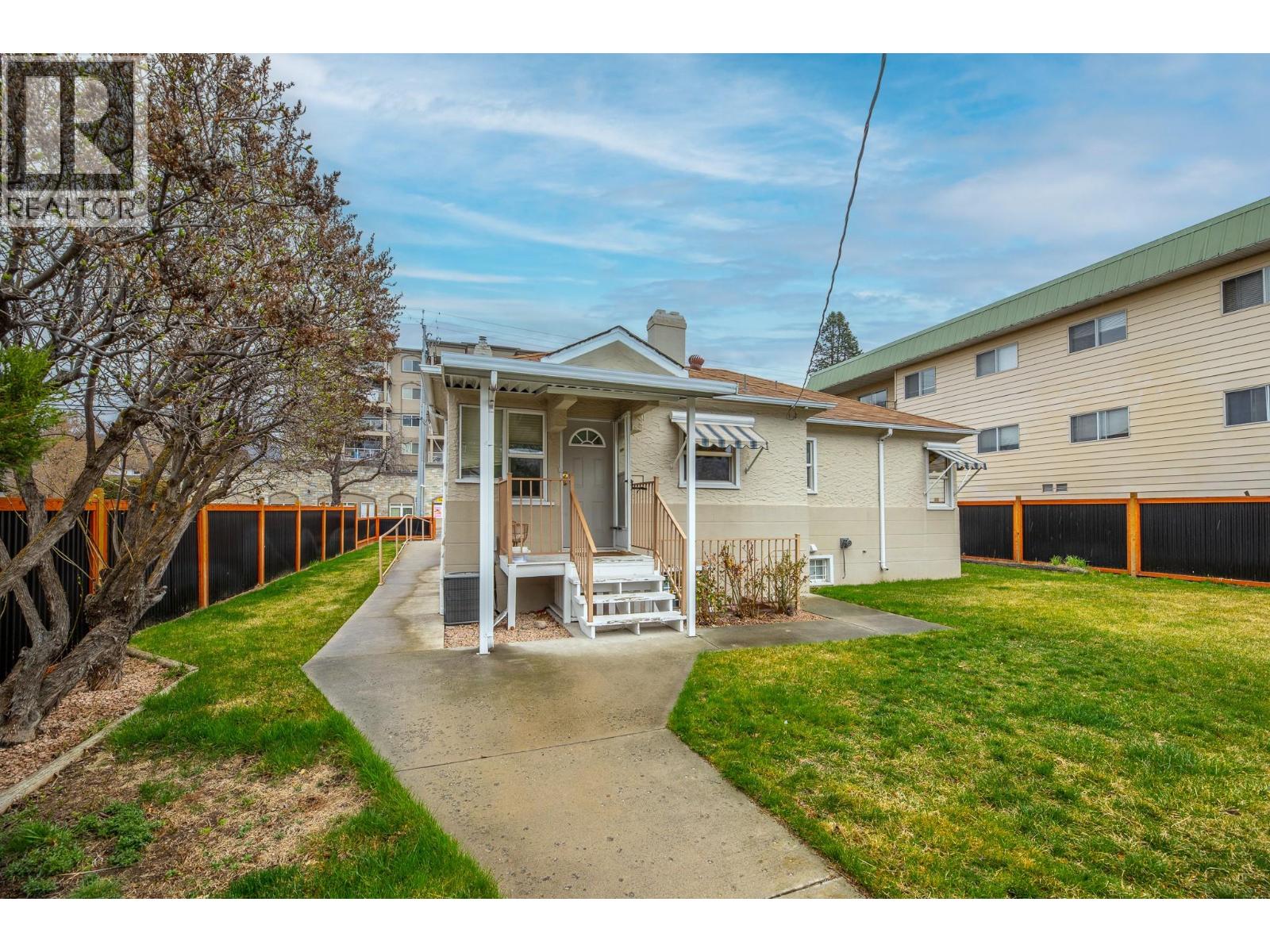 479 WINNIPEG Street, Penticton