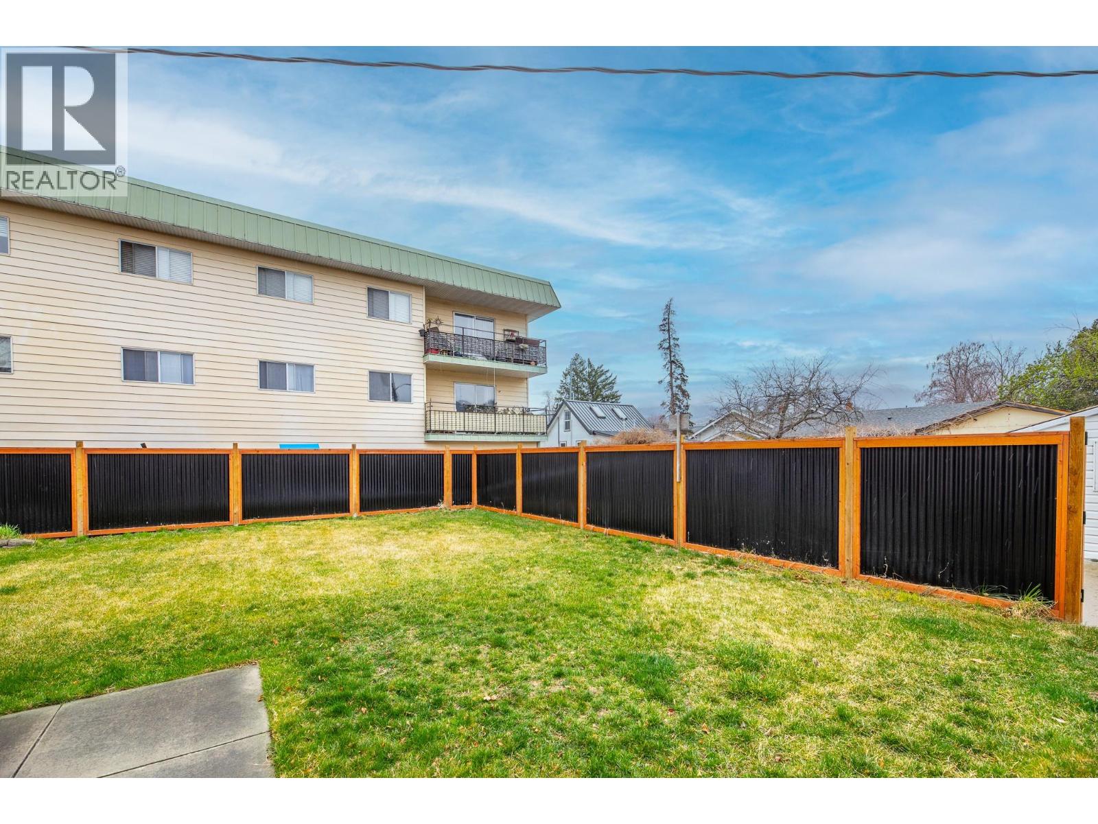 479 WINNIPEG Street, Penticton