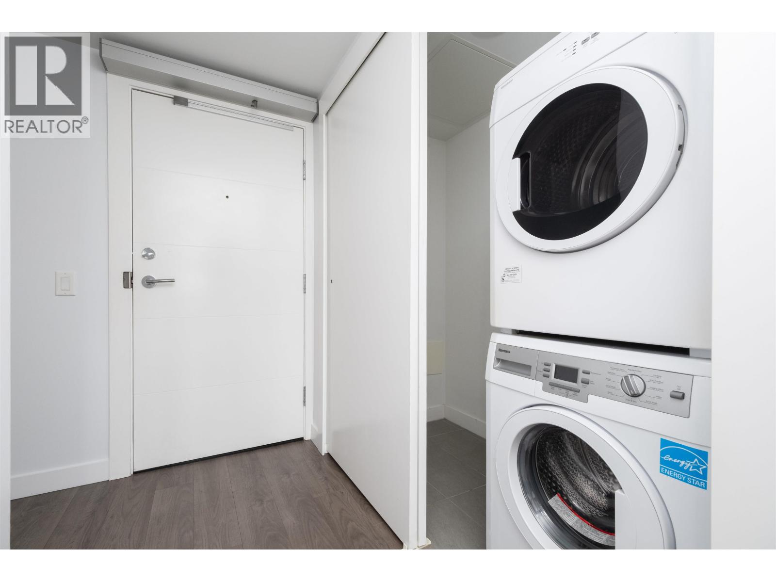 1012 988 QUAYSIDE DRIVE, New Westminster