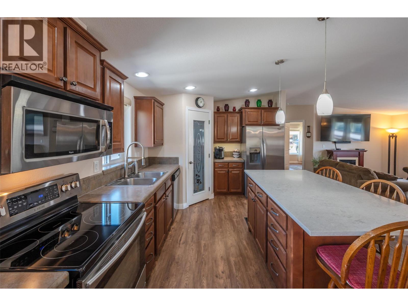 #55 8300 Gallagher Lake Frontage Road - 14