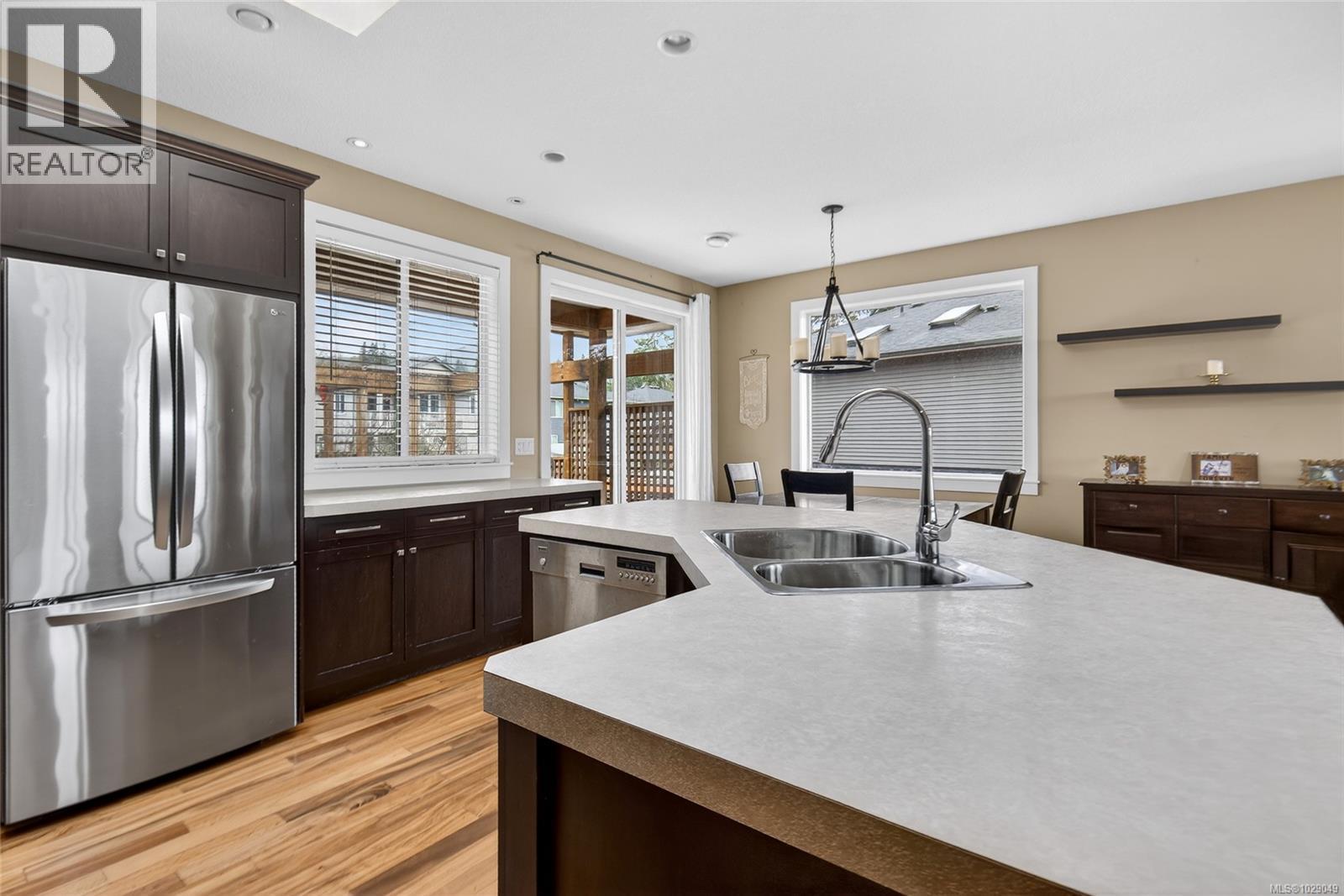 2323 ROCKWOOD PL - 10