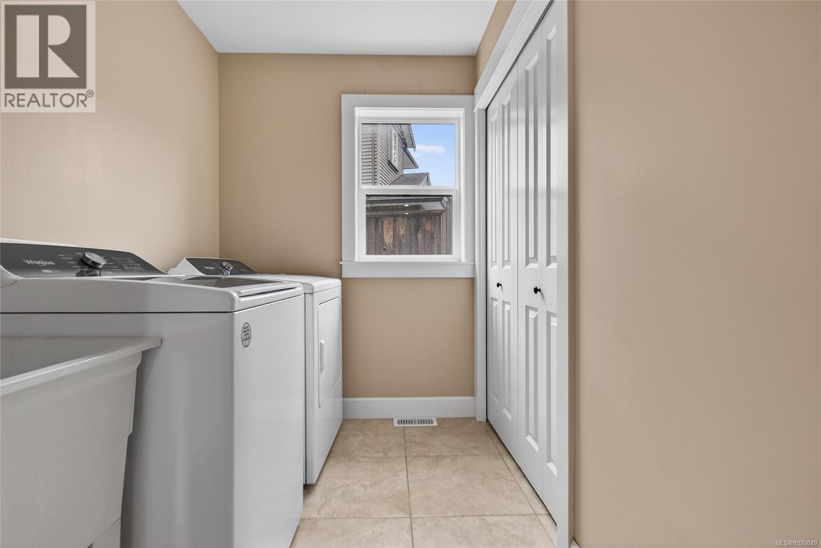 2323 ROCKWOOD PL - 19