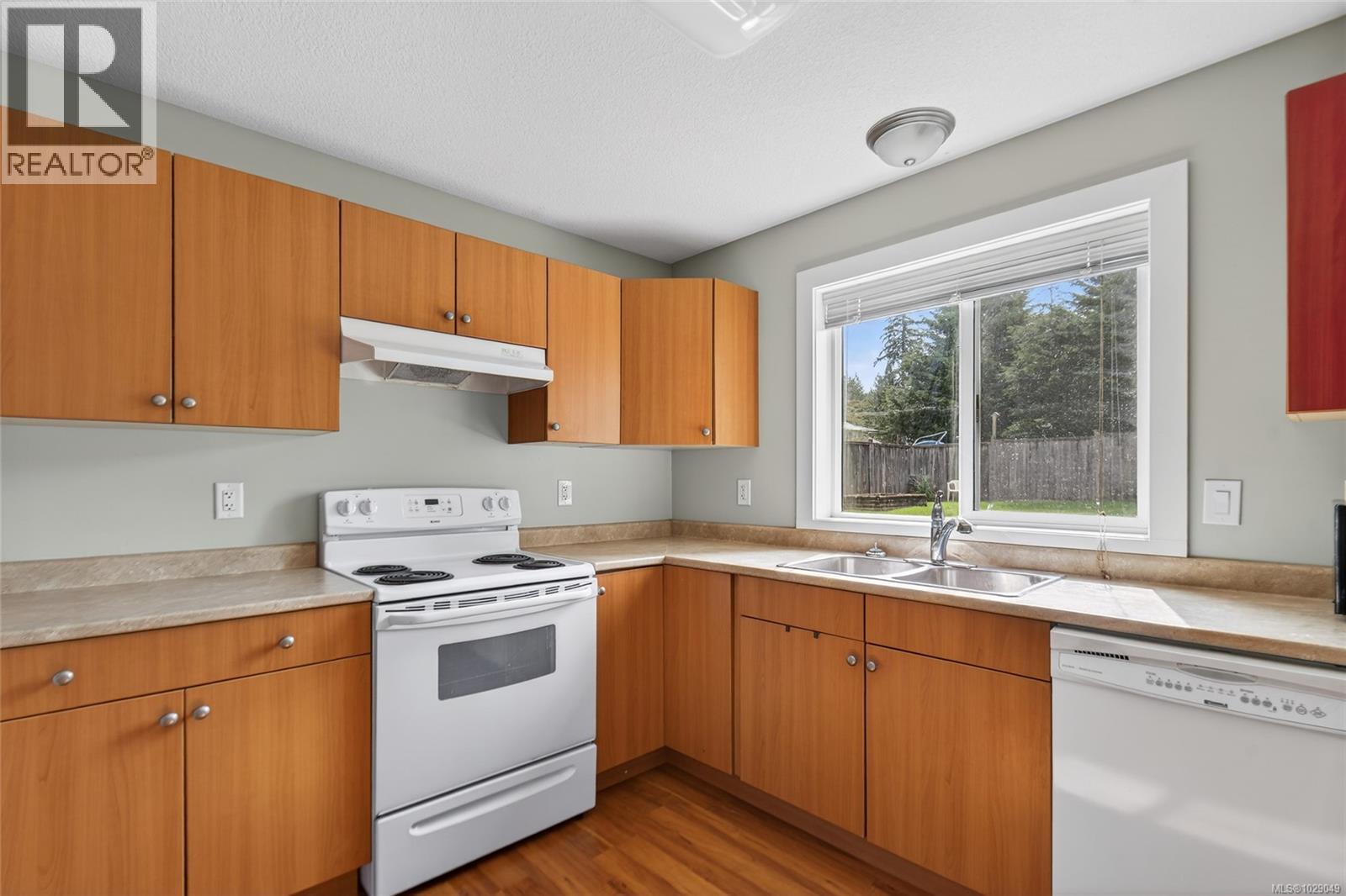 2323 ROCKWOOD PL - 23