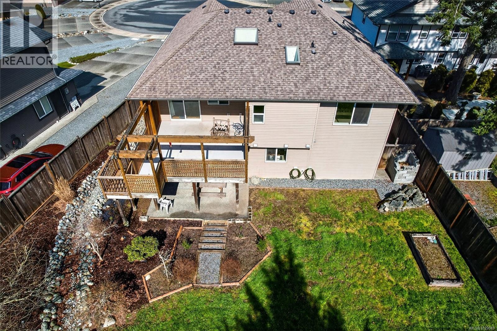 2323 ROCKWOOD PL - 35