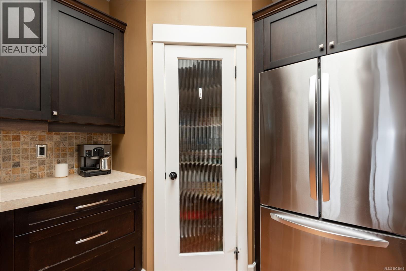 2323 ROCKWOOD PL - 8