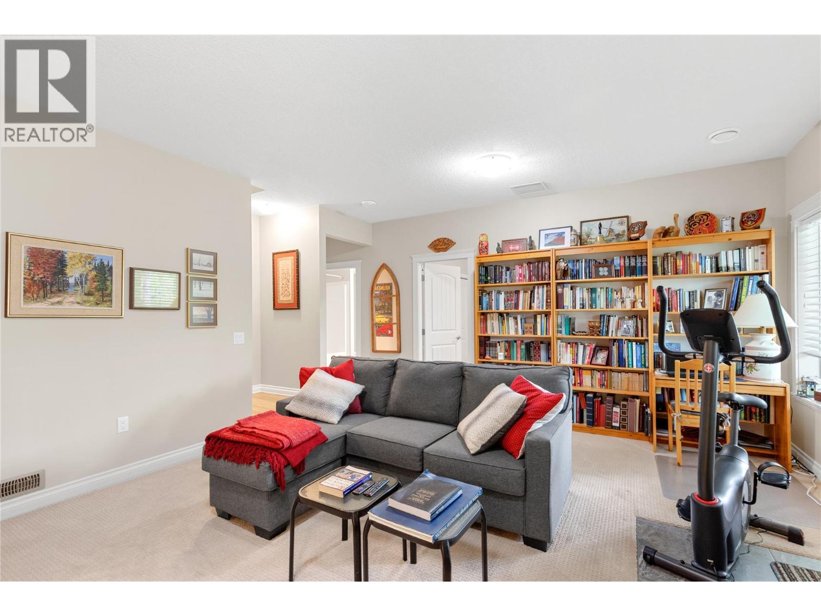 2750 Sunnydale Drive, Blind Bay