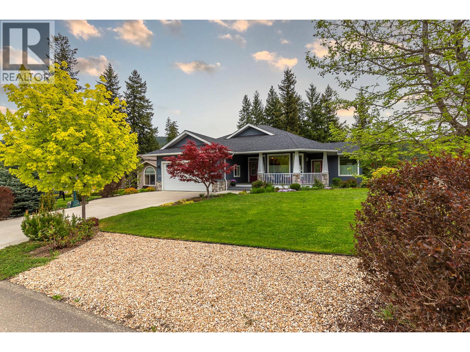 2750 Sunnydale Drive, Blind Bay