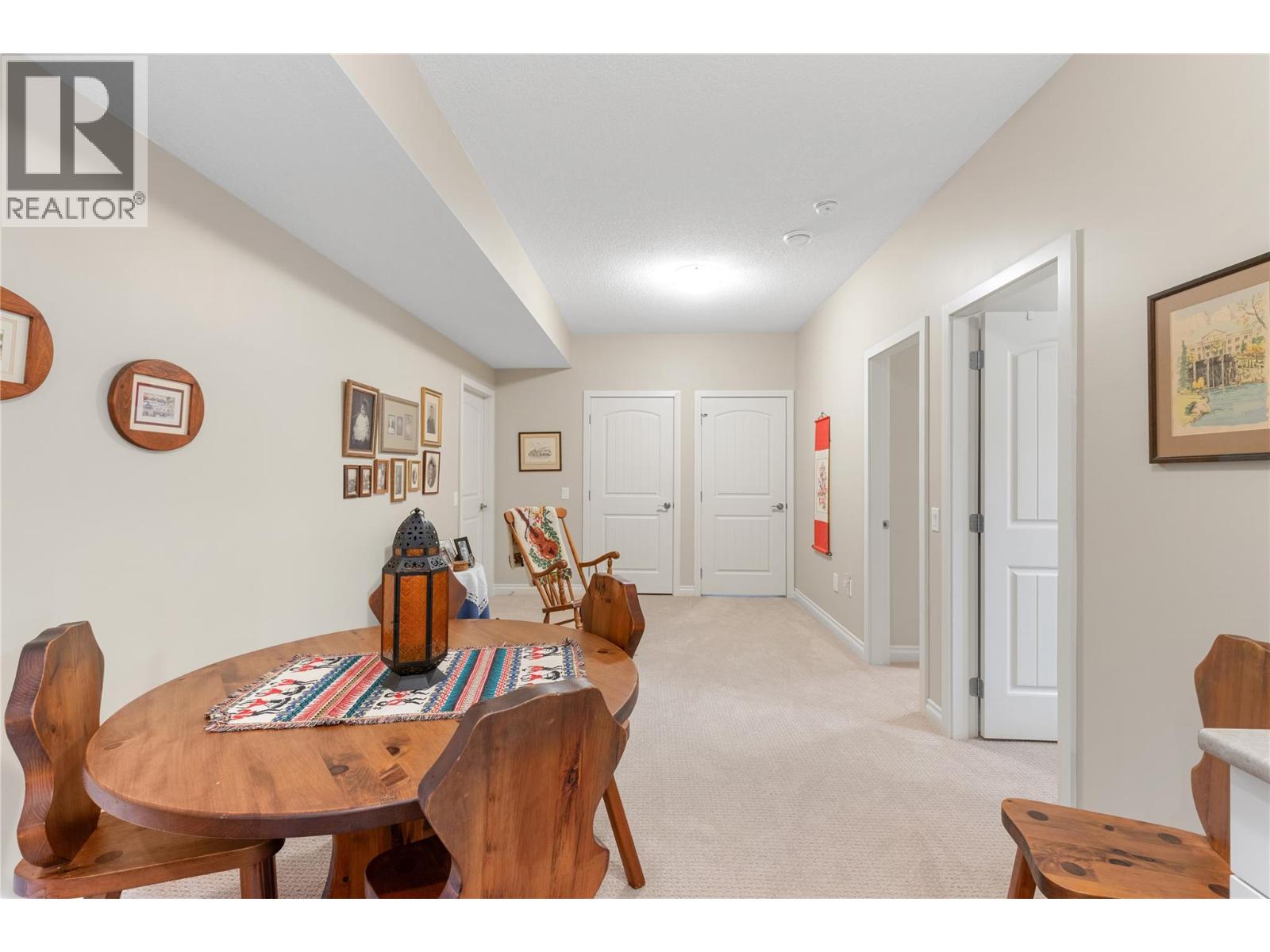 2750 Sunnydale Drive, Blind Bay