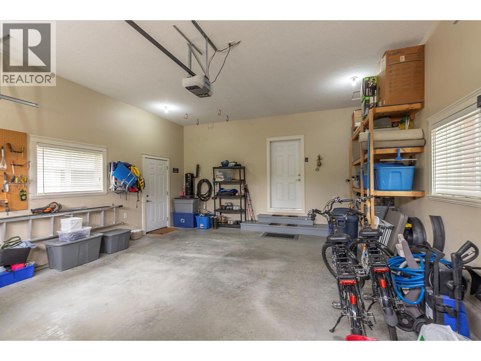 2750 Sunnydale Drive, Blind Bay