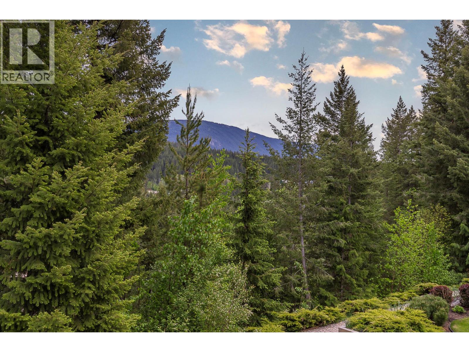 2750 Sunnydale Drive, Blind Bay