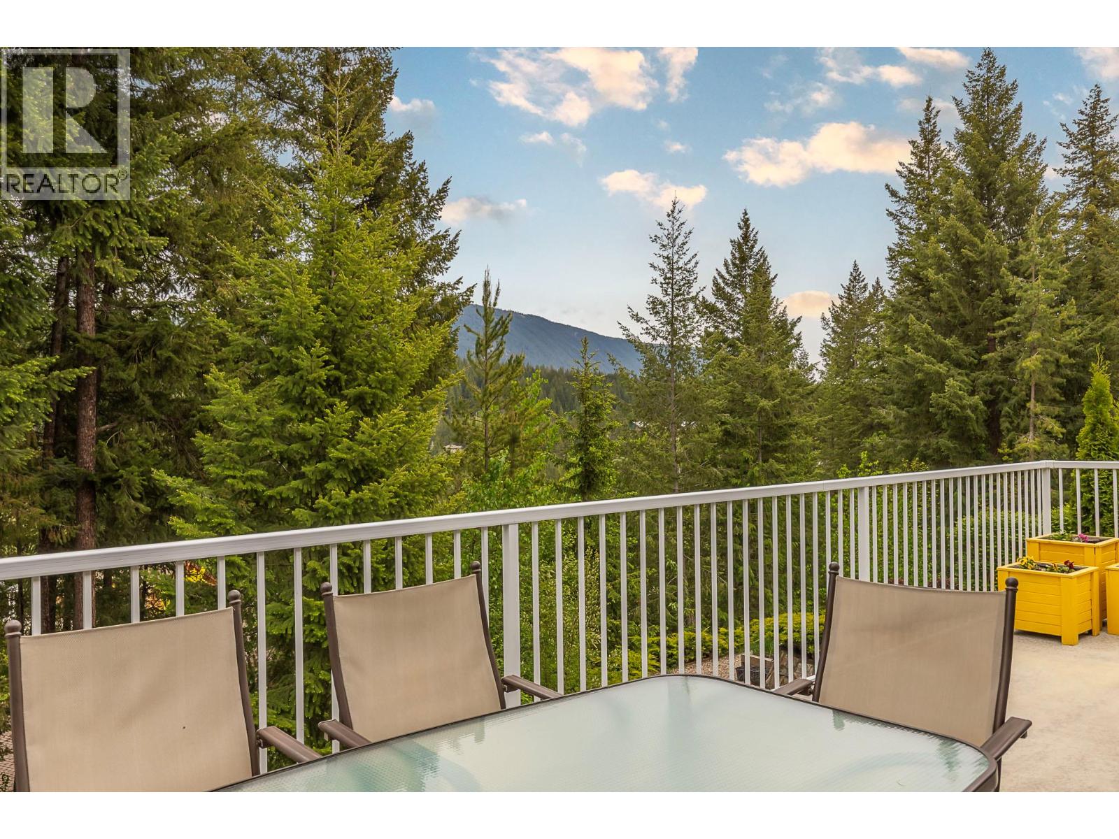 2750 Sunnydale Drive, Blind Bay