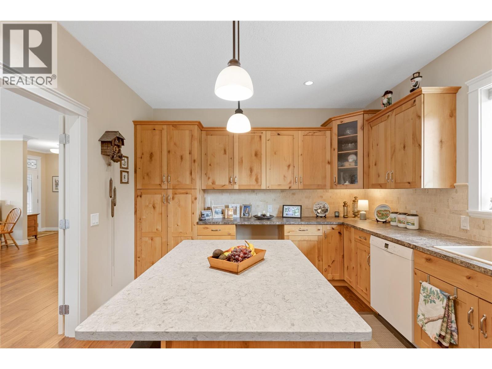 2750 Sunnydale Drive, Blind Bay