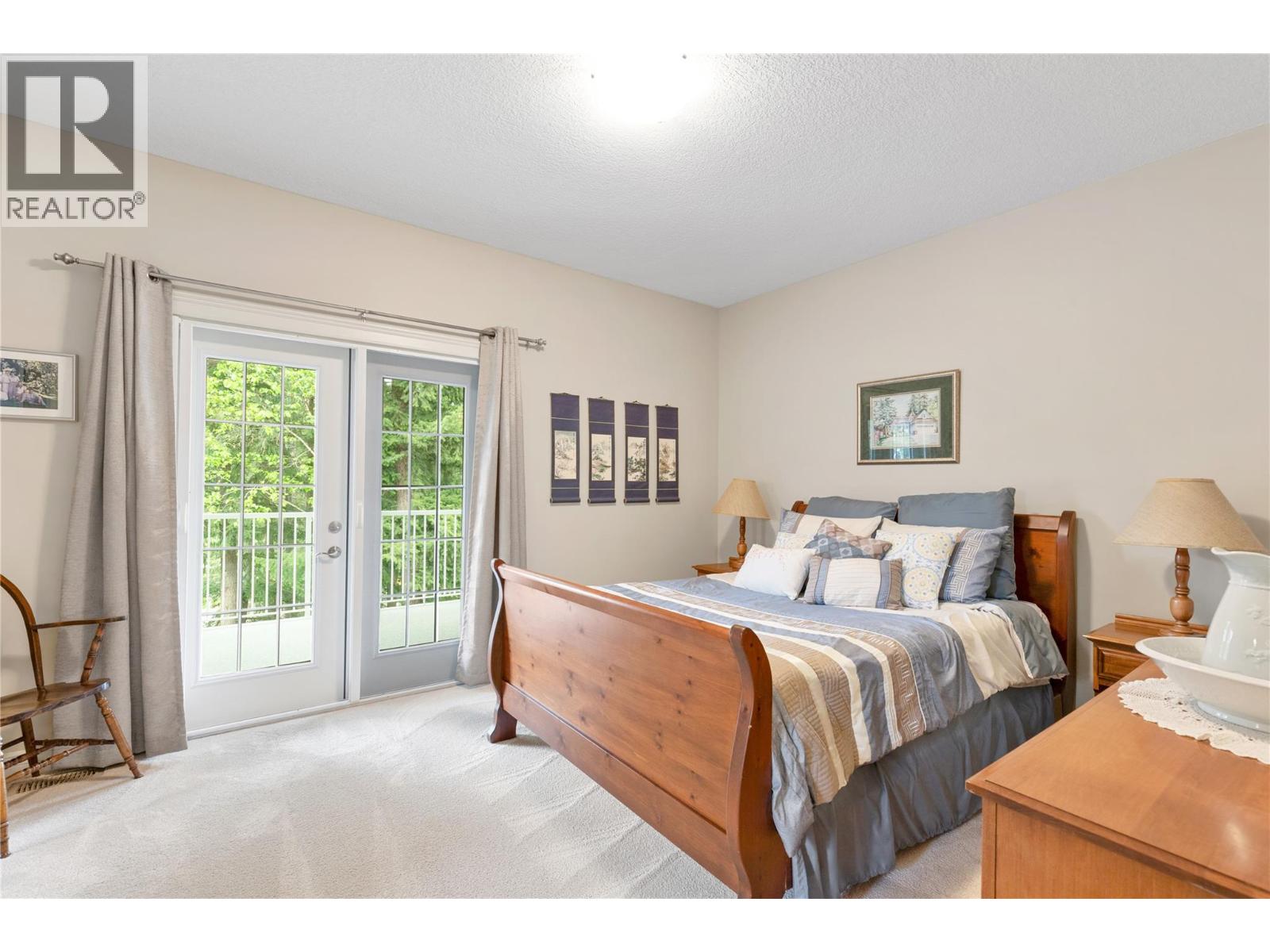 2750 Sunnydale Drive, Blind Bay