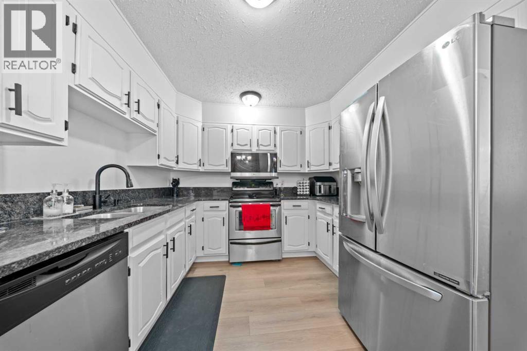 
          58 Templeson Crescent Northeast
            <br/>
            <span>Calgary</span>
            , 
            <span>AB</span>
             <span>T1Y5L8</span>
         - Photo 8