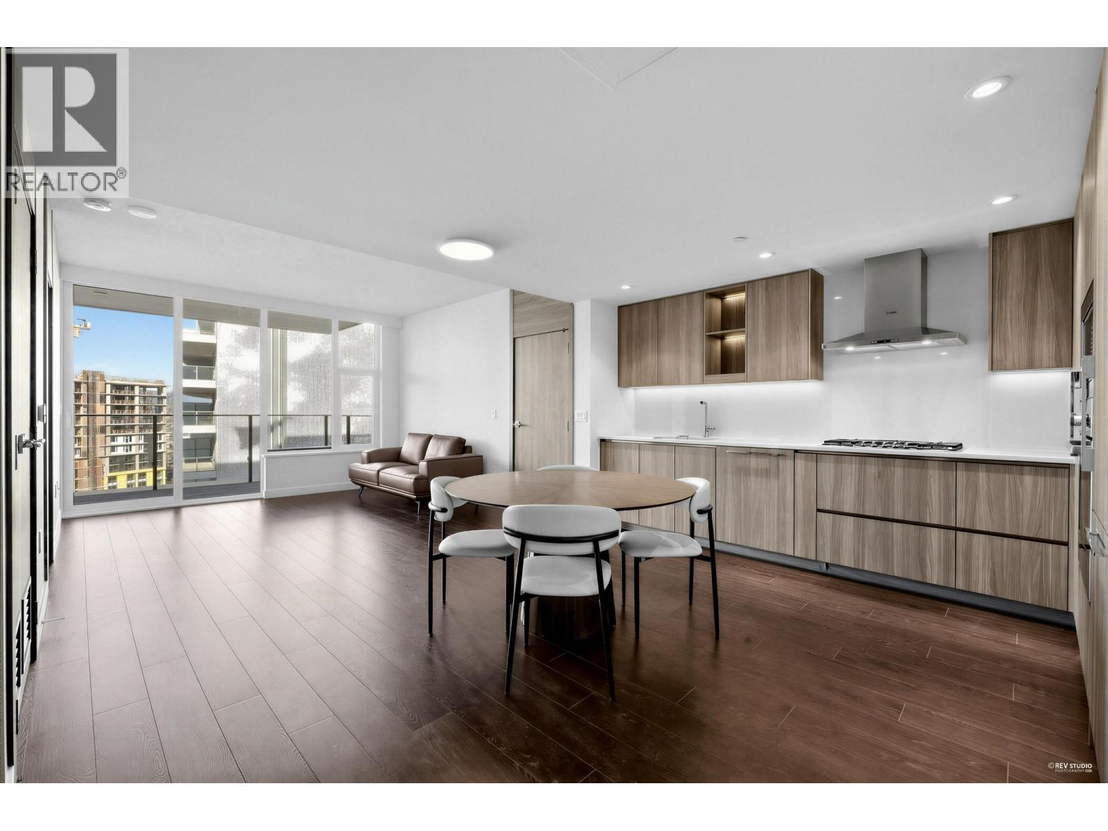 #1215-8611 HAZELBRIDGE Way, Richmond