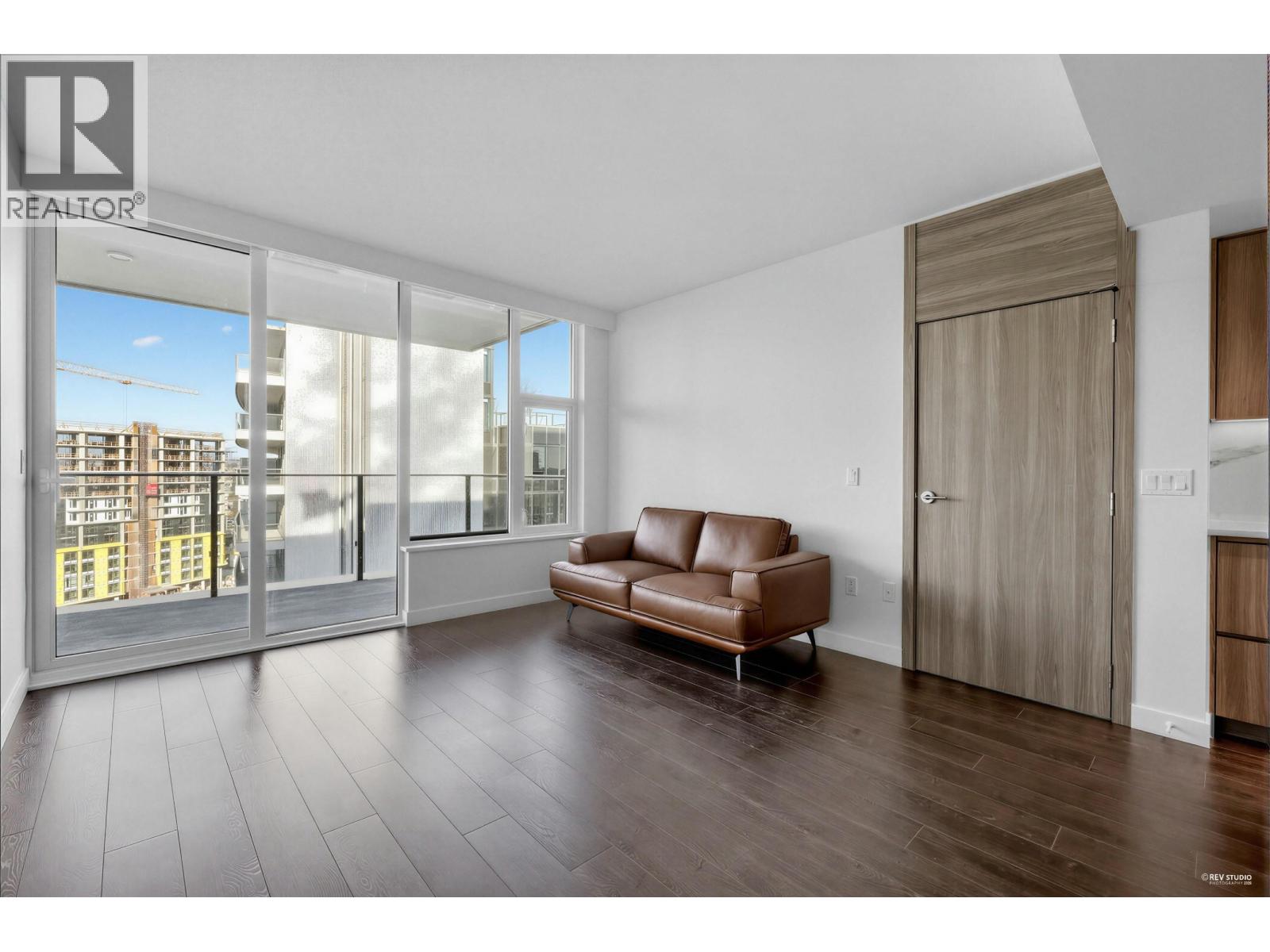 #1215-8611 HAZELBRIDGE Way, Richmond