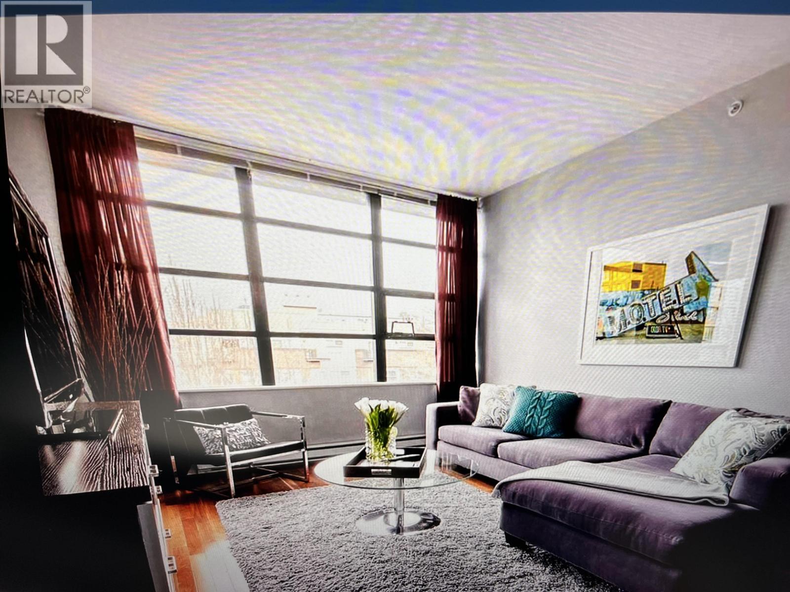 405 2828 YEW Street - photo 2