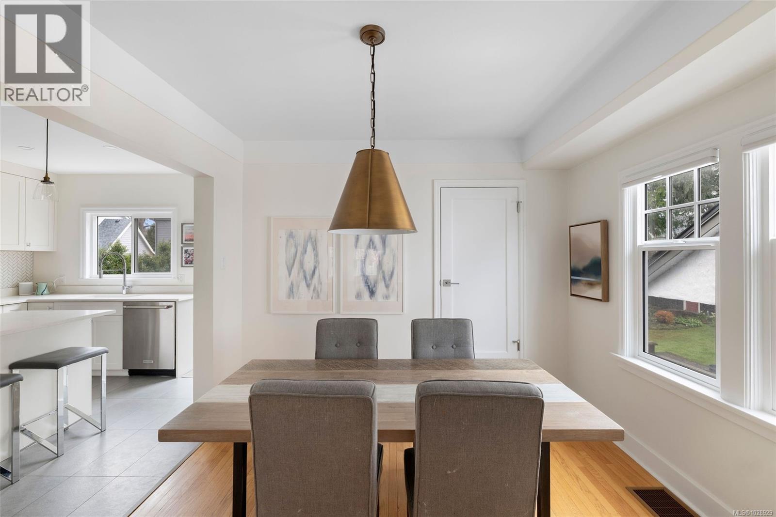  2399 Dalhousie Street, Oak Bay