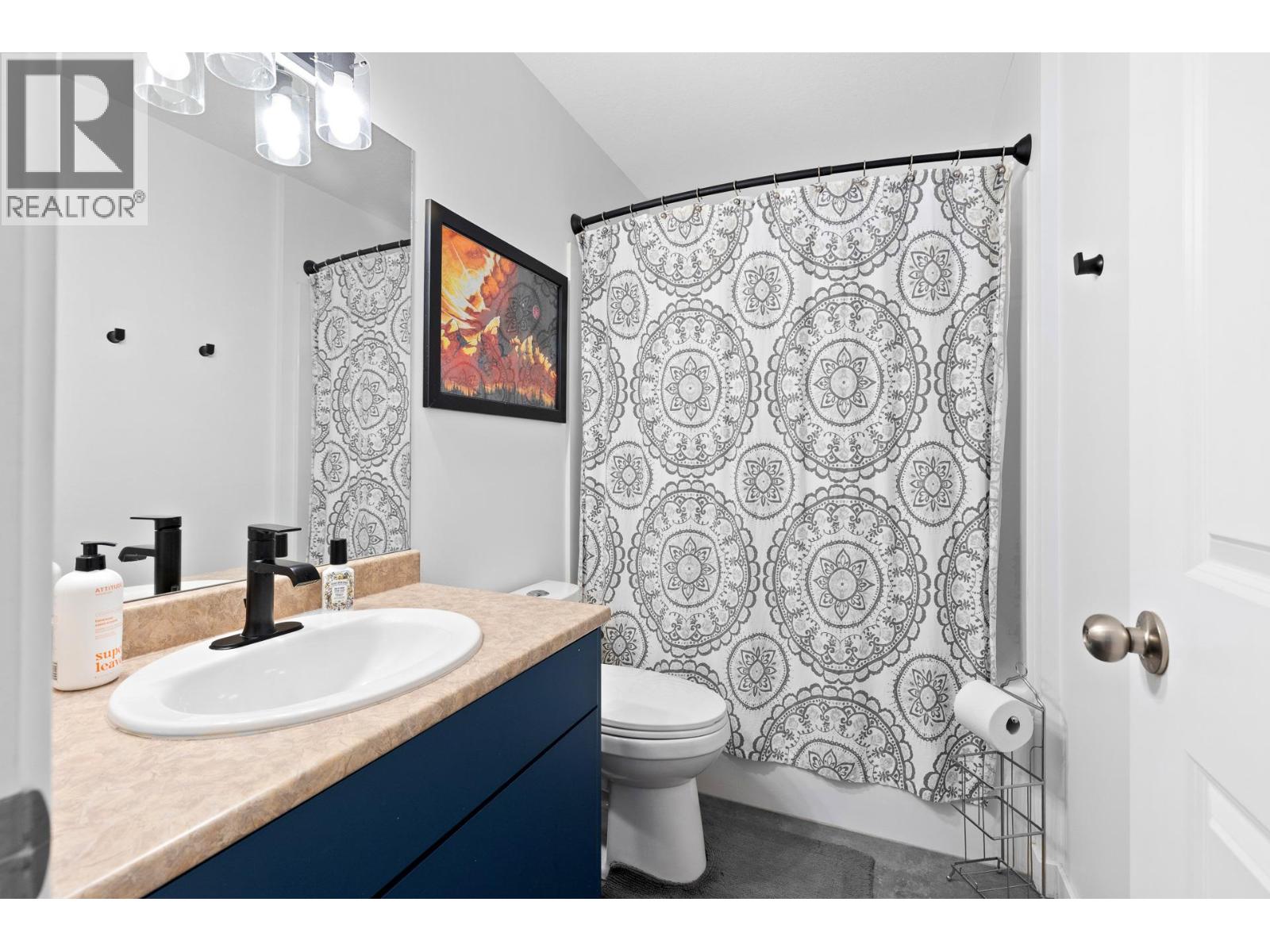 4007 Okanagan Avenue, Vernon