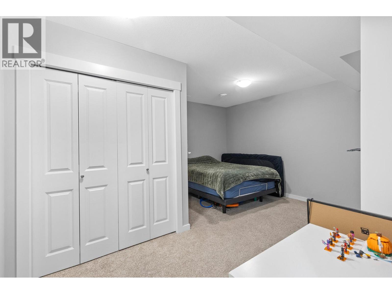 4007 Okanagan Avenue, Vernon