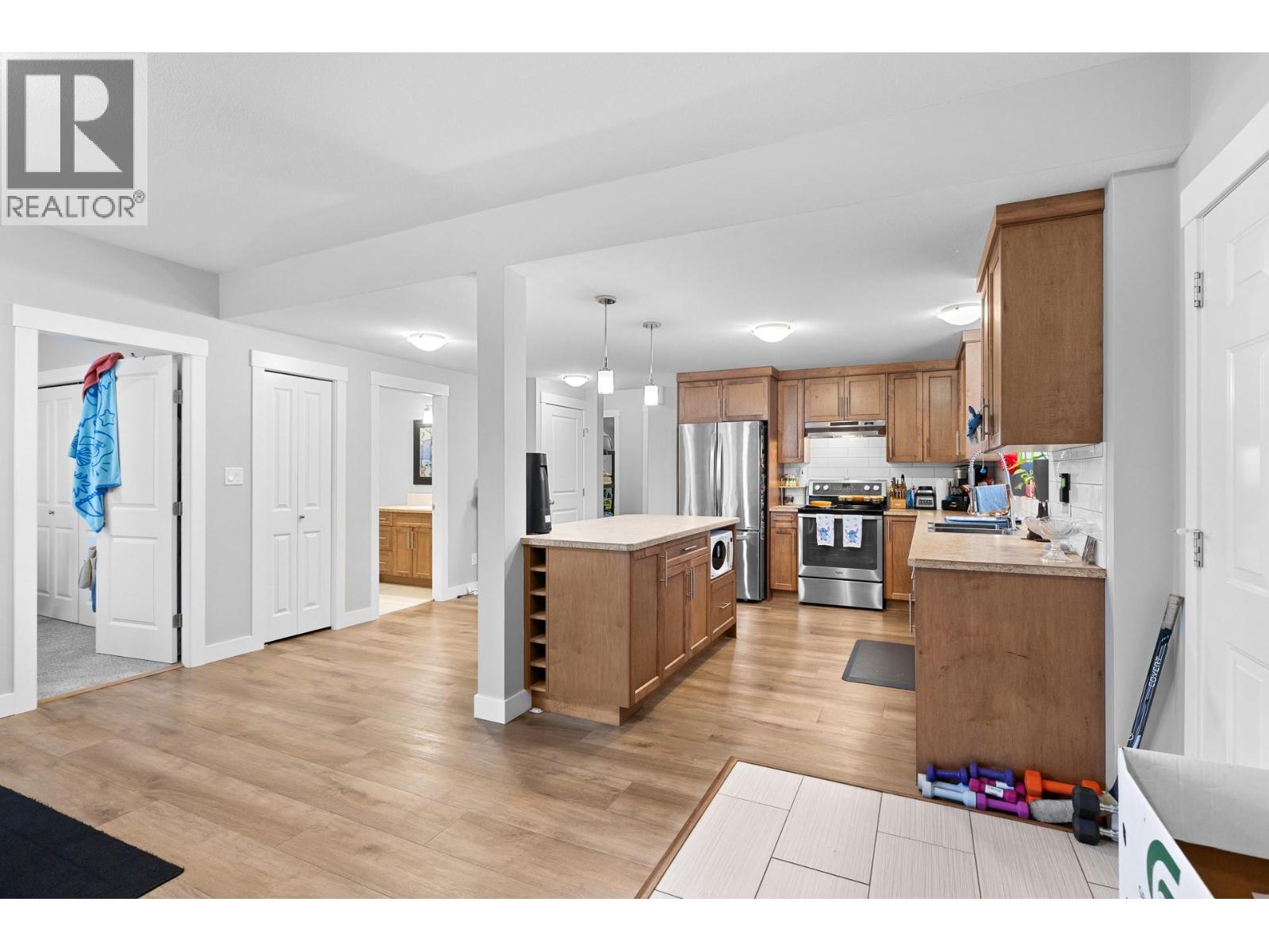 4007 Okanagan Avenue, Vernon