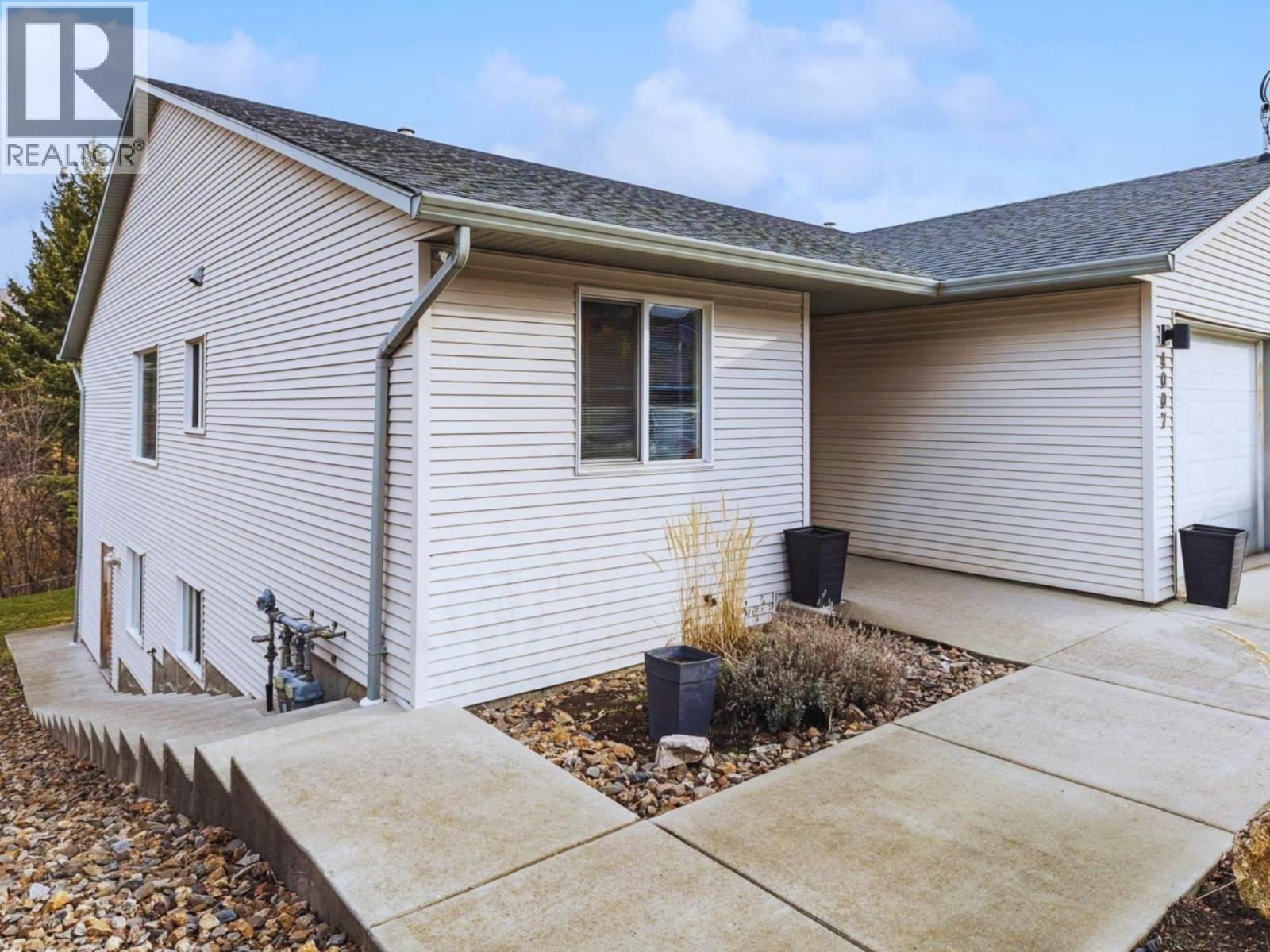 4007 Okanagan Avenue, Vernon