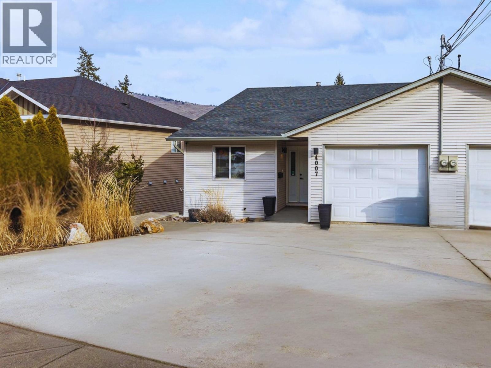 4007 Okanagan Avenue, Vernon