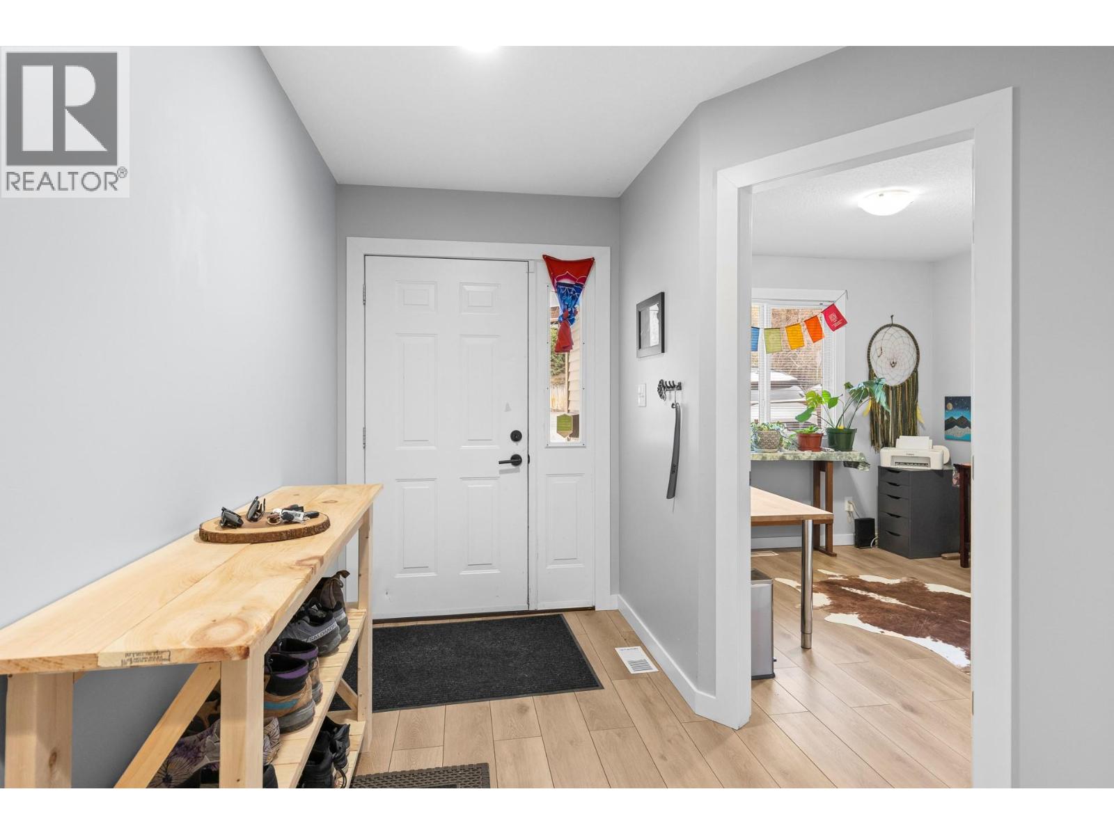 4007 Okanagan Avenue, Vernon