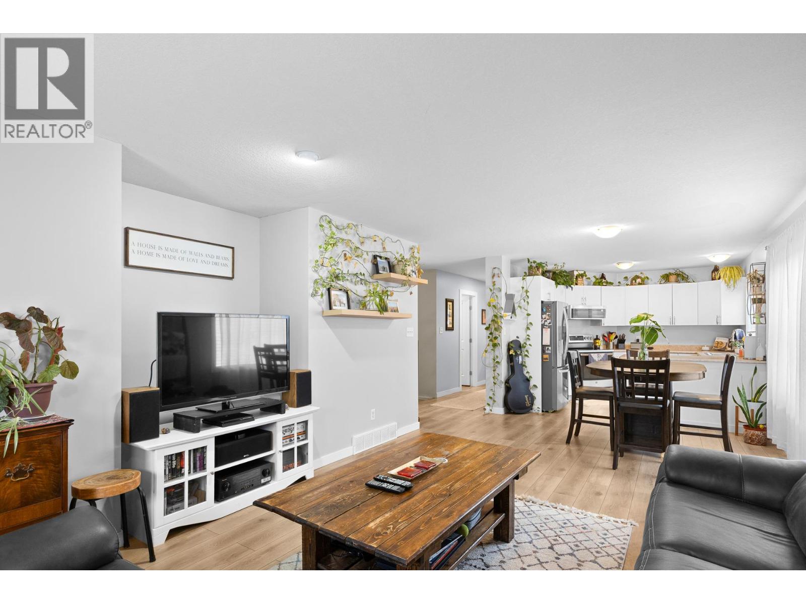 4007 Okanagan Avenue, Vernon