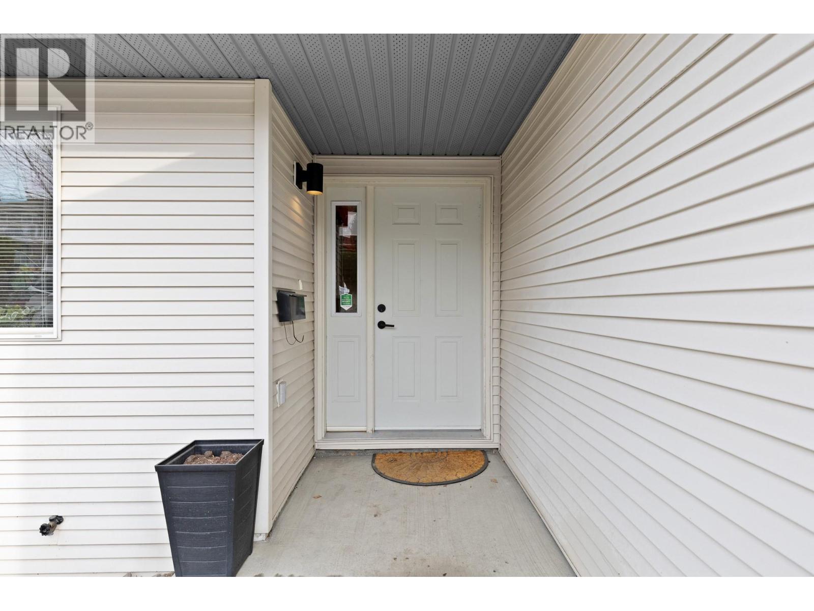 4007 Okanagan Avenue, Vernon