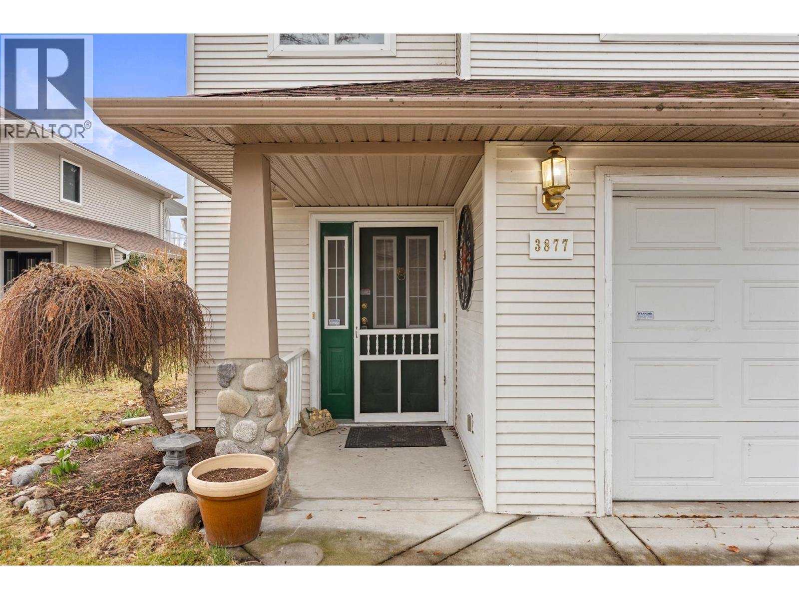 3877 Glen Canyon Drive, West Kelowna