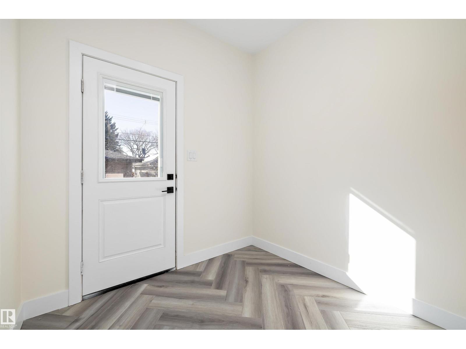 8319 81Ave NW - 14