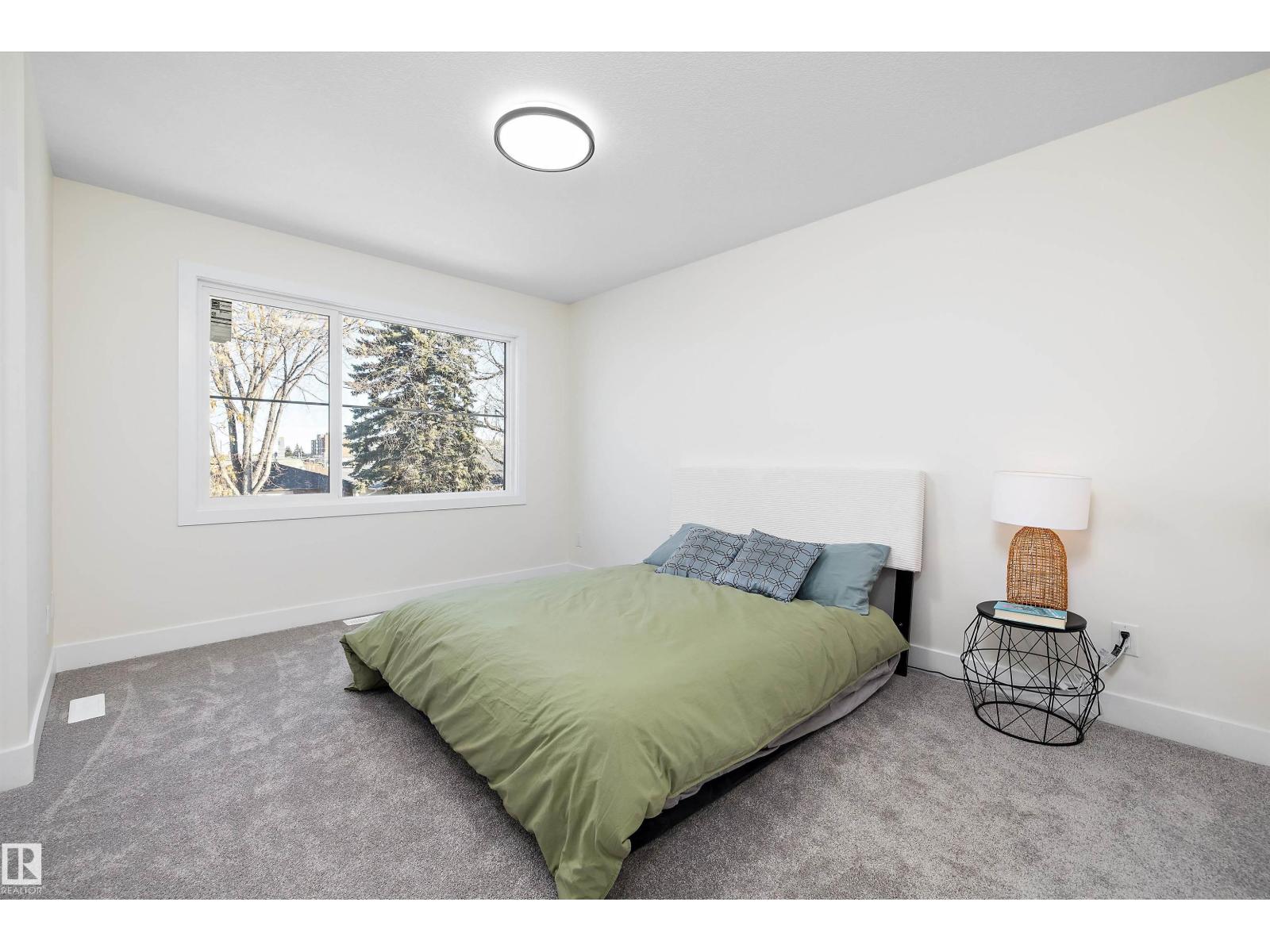 8319 81Ave NW - 17
